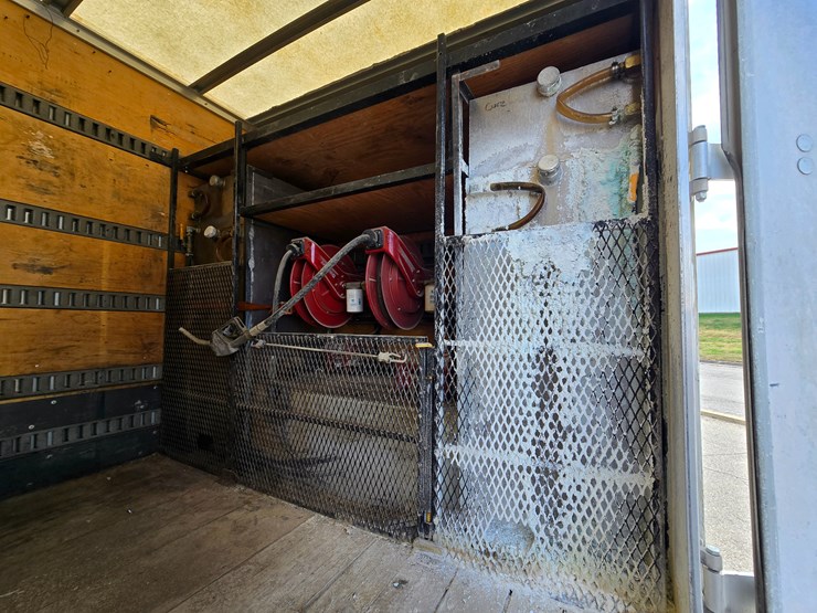 #22329-•-2014-freightliner-m2-106-box-truck-image-90