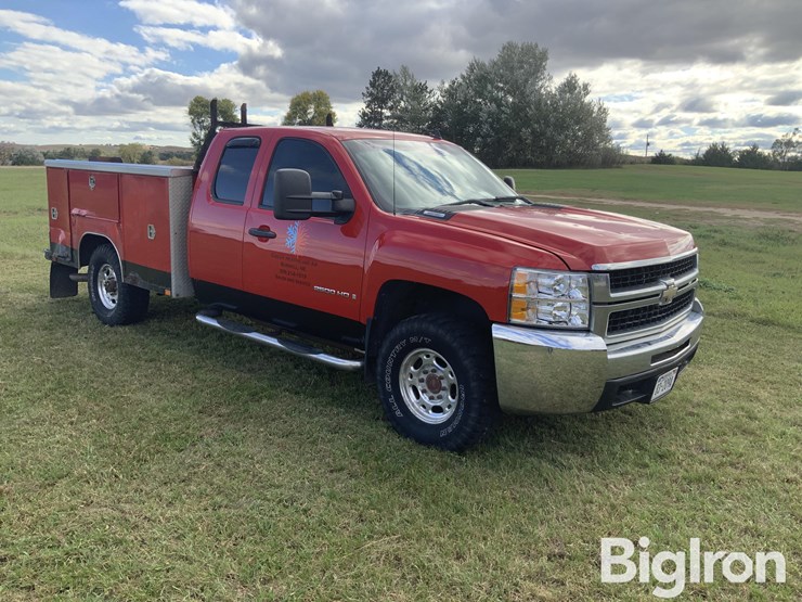 2008-chevrolet-silverado-2500-image-3