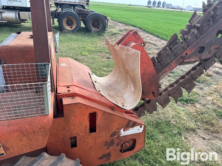 ditch-witch-r40-image-19