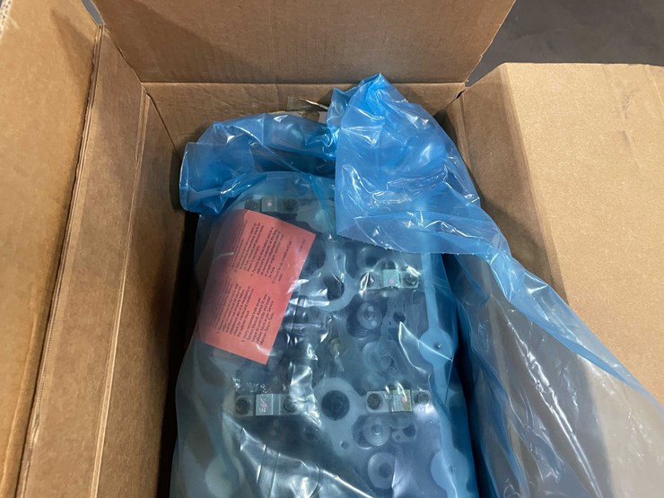 #8548-•-mopar-heads-(pr8)-image-29