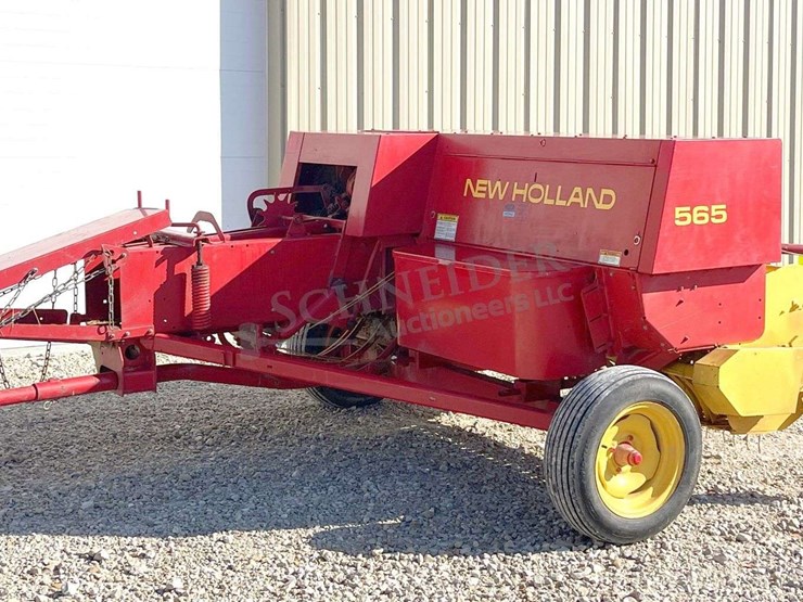 new-holland-565-image-5