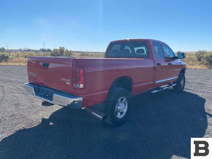 2004-dodge-ram-3500-image-7
