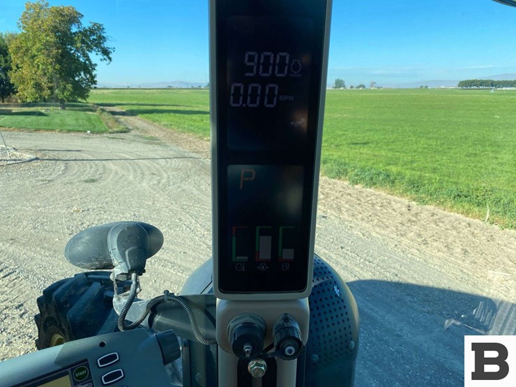 2011-john-deere-8285-tractor-image-61