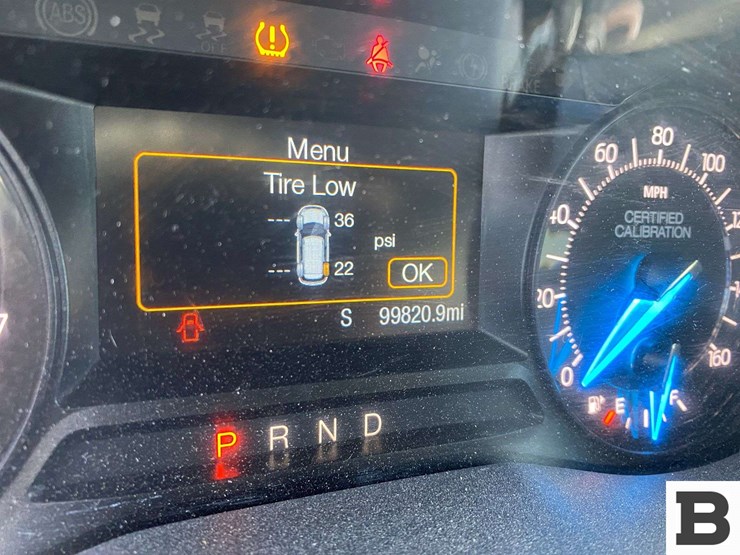 2018-ford-explorer-image-27