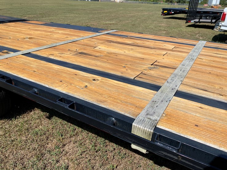 #33-•-#122-•-bigtex-gooseneck-14gn-trailer-gvwr-15,900-lbs-image-4