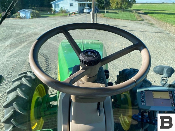 2011-john-deere-8285-tractor-image-62