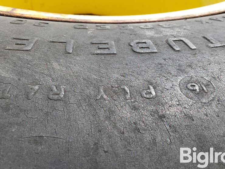 firestone-flotation-23-deep-tread-38x50.00x32-floater-tires-&-rims-image-18