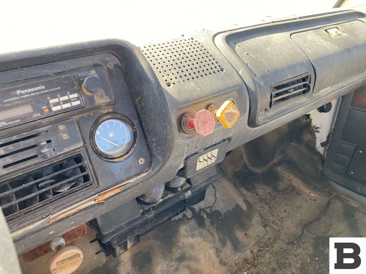 1989-kenworth-22-210-tractor-truck-image-36