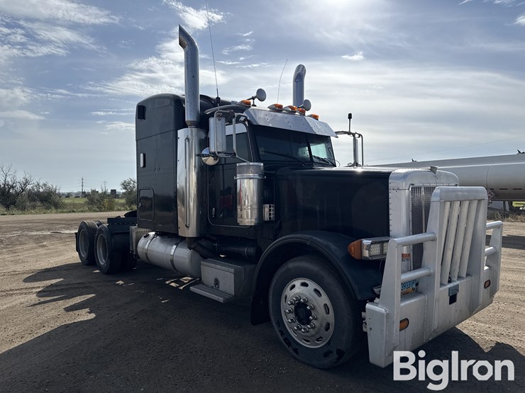 2005-peterbilt-378-image-3