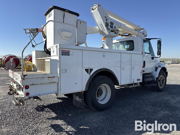 2005-international-durastar-4300-image-5