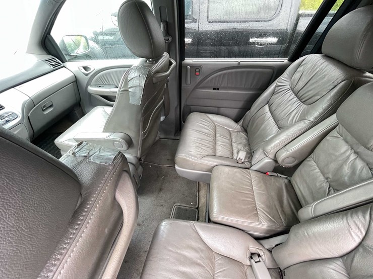 2009-honda-odyssey-image-50