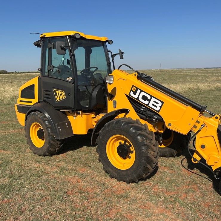 JCB TM220