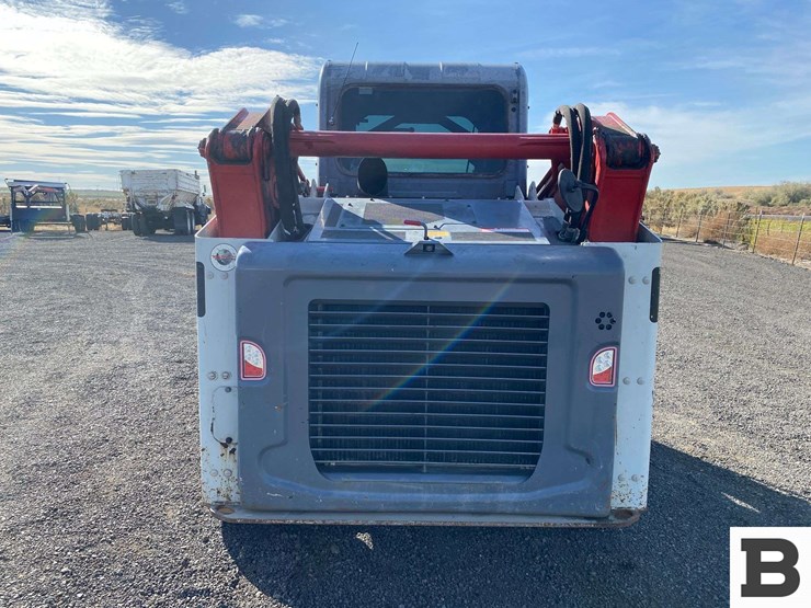 2021-takeuchi-tl12-image-4