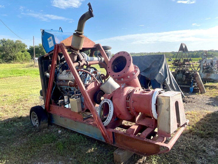 #122-•-skid-and-wheel-mounted-heavy-duty-detroit-diesel-engine-and-pump-image-1