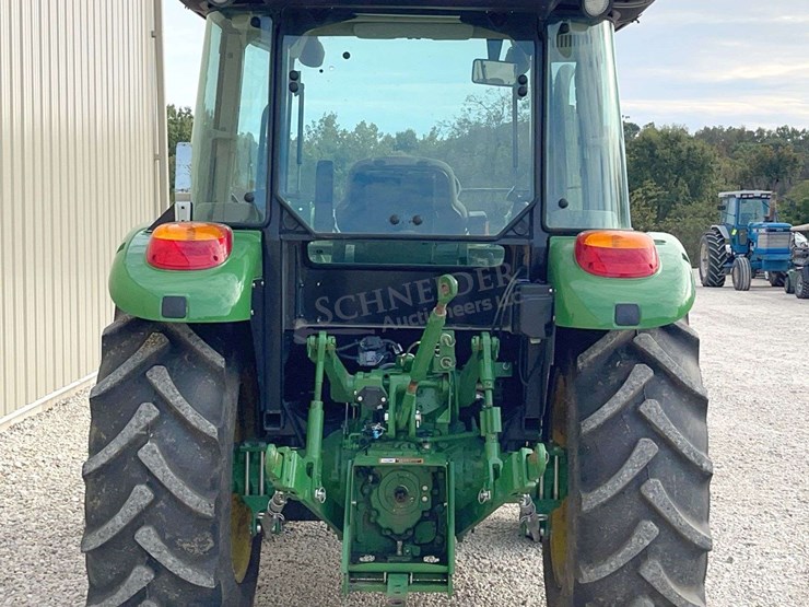 2022-john-deere-5065e-image-8