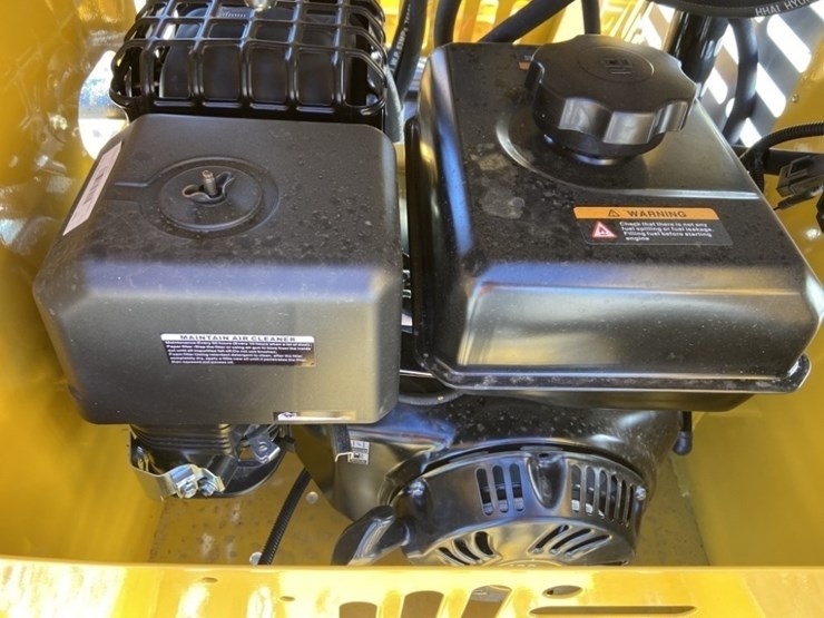 2025-ggma-gg385-mini-compact-track-loader-image-15