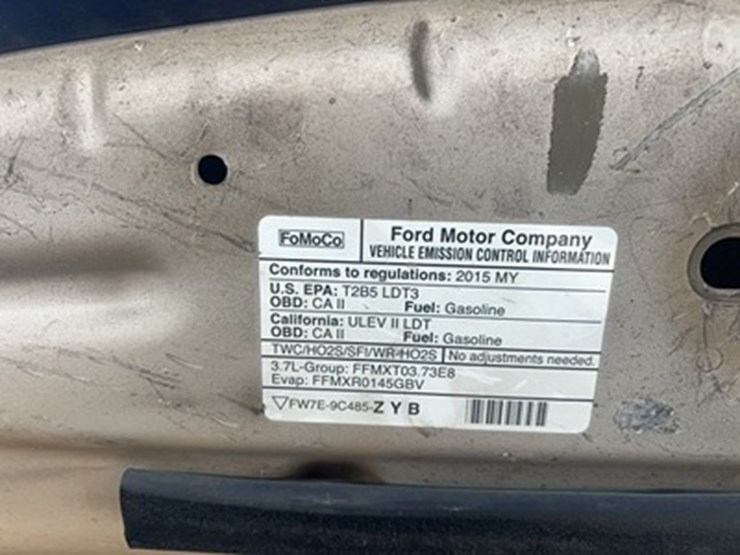 2015-ford-explorer-image-8