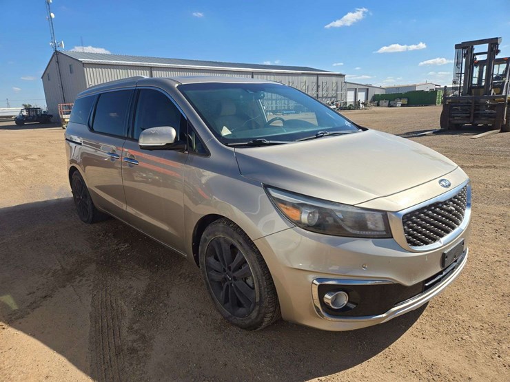2015-kia-sedona-image-2
