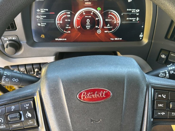 2023-peterbilt-579-image-39