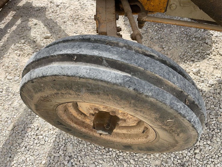 john-deere-401-image-34