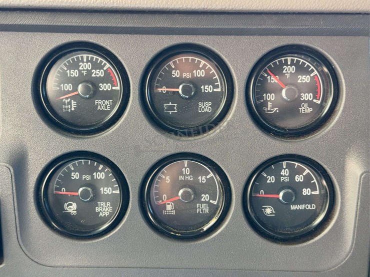 2017-peterbilt-579-image-65