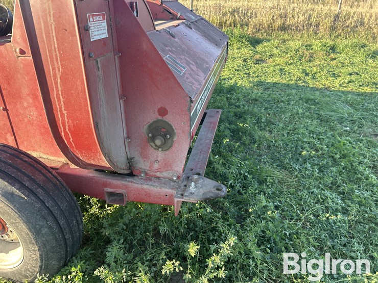 international-720-image-17