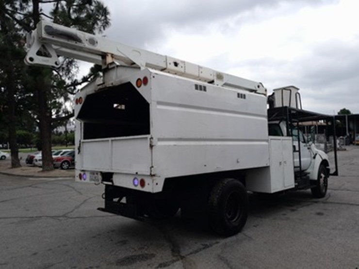 2012-ford-f750-image-4