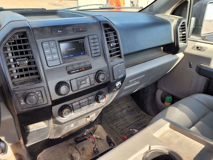 2017-ford-f150-image-9