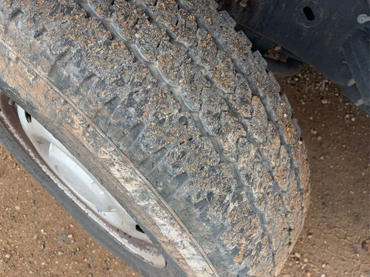 2016-ford-f150-xl-image-19