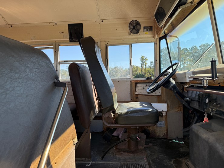 1992-international-3800-image-9