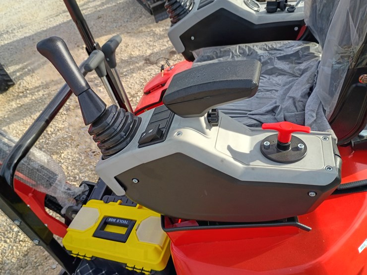 #l57-004-•-2025-tpm-16-mini-excavator-(gasoline)-image-15