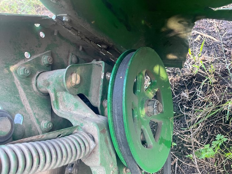 2006-john-deere-630f-image-9