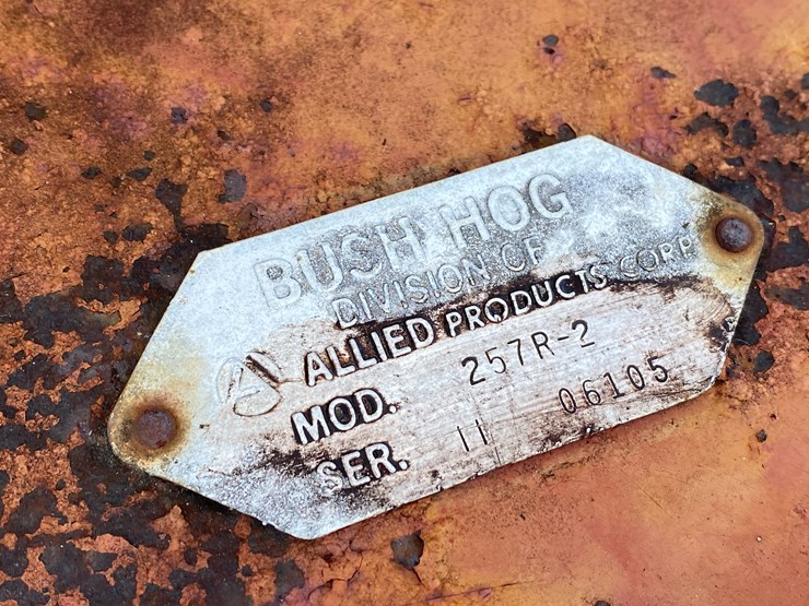 #40-•-#126-•-7’-bush-hog-image-6