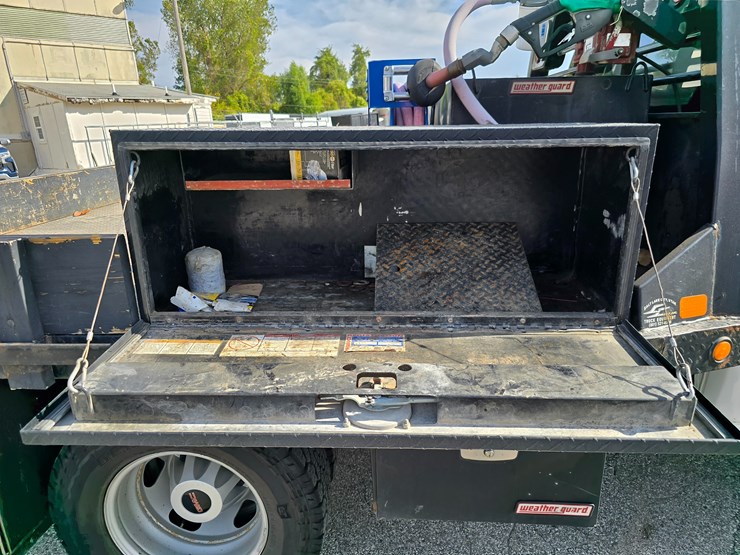 2017-gmc-sierra-3500-image-67