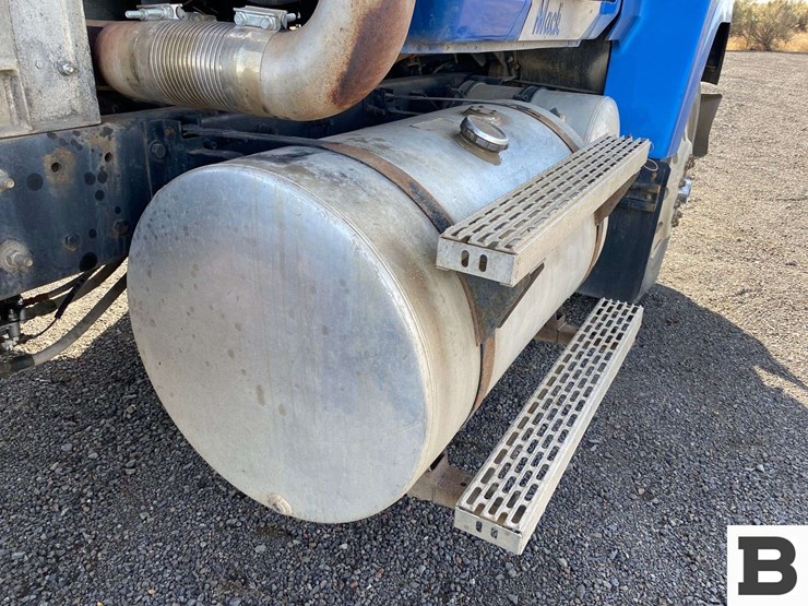 1995-mack-ch613-image-34