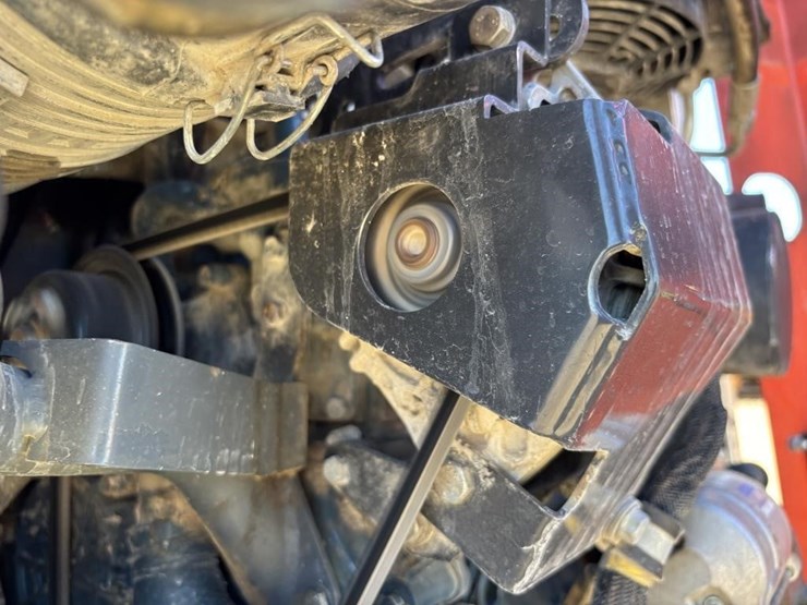 2021-bobcat-s70-image-35