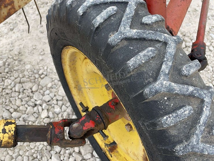 new-holland-256-image-16