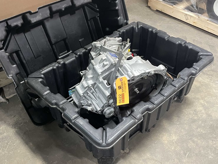 #8622-•-mazda-crate-transmission-(f)-image-3