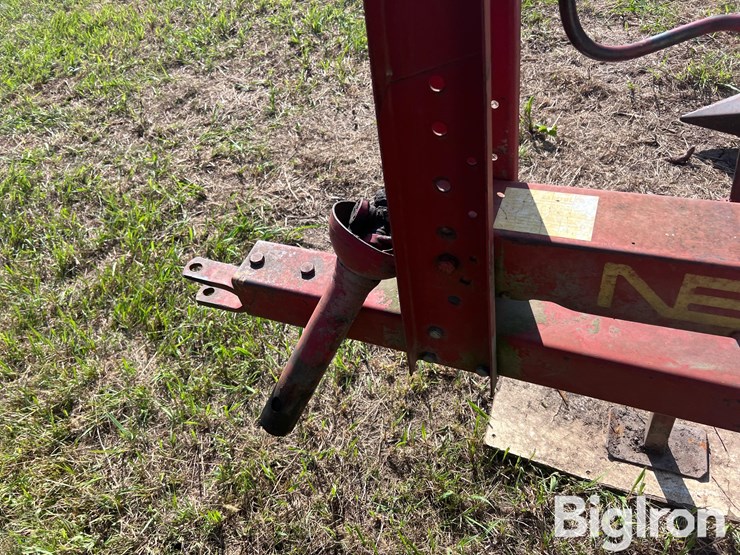 new-holland-s717-image-17