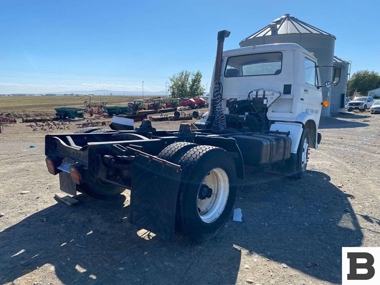 1989-kenworth-22-210-tractor-truck-image-5