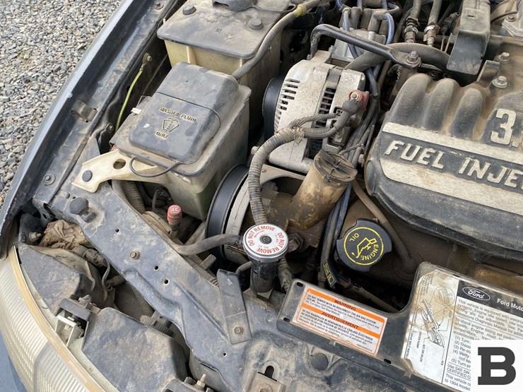 1994-mercury-sable-sedan-image-31