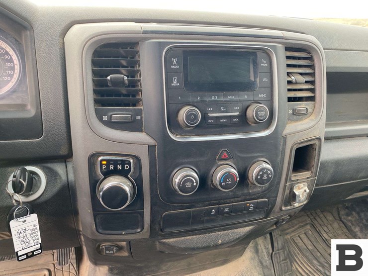 2018-ram-1500-pickup-image-25