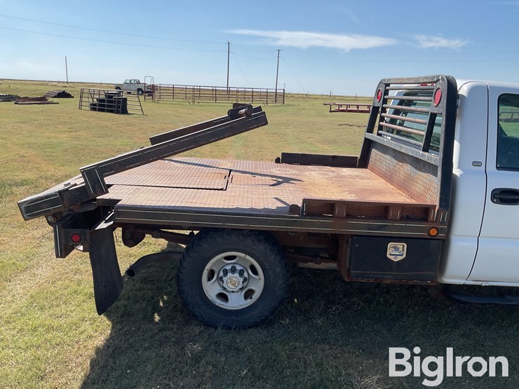 2002-chevrolet-silverado-2500-image-16