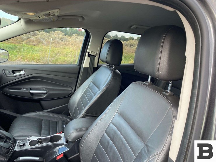 2015-ford-escape-image-21