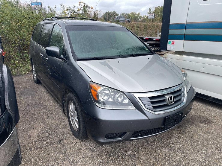 2009-honda-odyssey-image-3