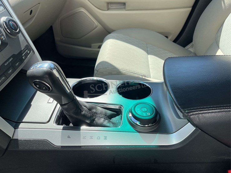 2013-ford-explorer-image-37