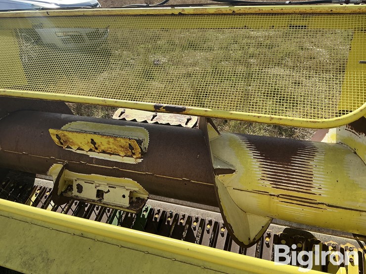 2004-john-deere-630b-image-13