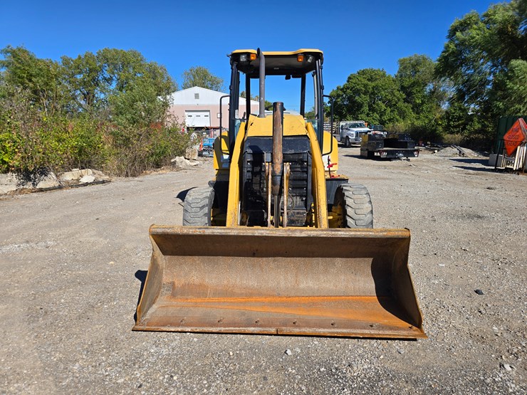 caterpillar-415f2-il-image-40