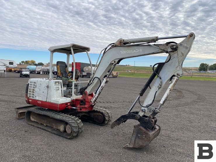 takeuchi-tb135-image-8