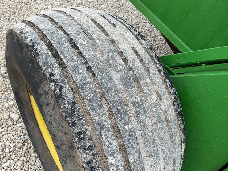 john-deere-435-image-16